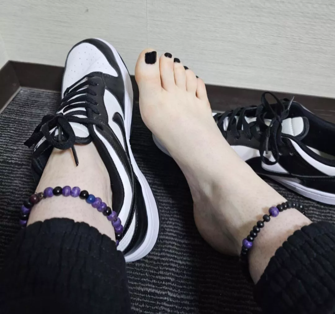 I just finished working out and I didn't wear socks 