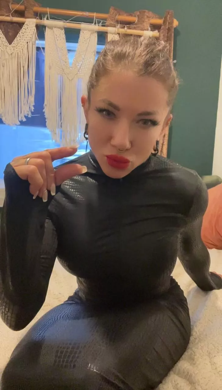 If I forced you to send pictures of your small penis to all my friends, would you feel humiliated or excited?