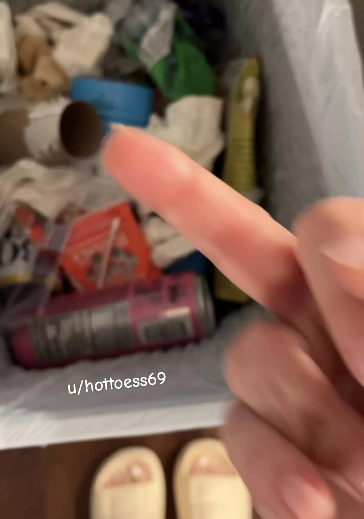 I’m a living trigger for all you findom addicts! One glance sends you spiraling into a brainless, gooned out mess! Now pump it all away for me 🤤