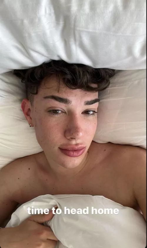 Imagine waking up next to him every morning 😍