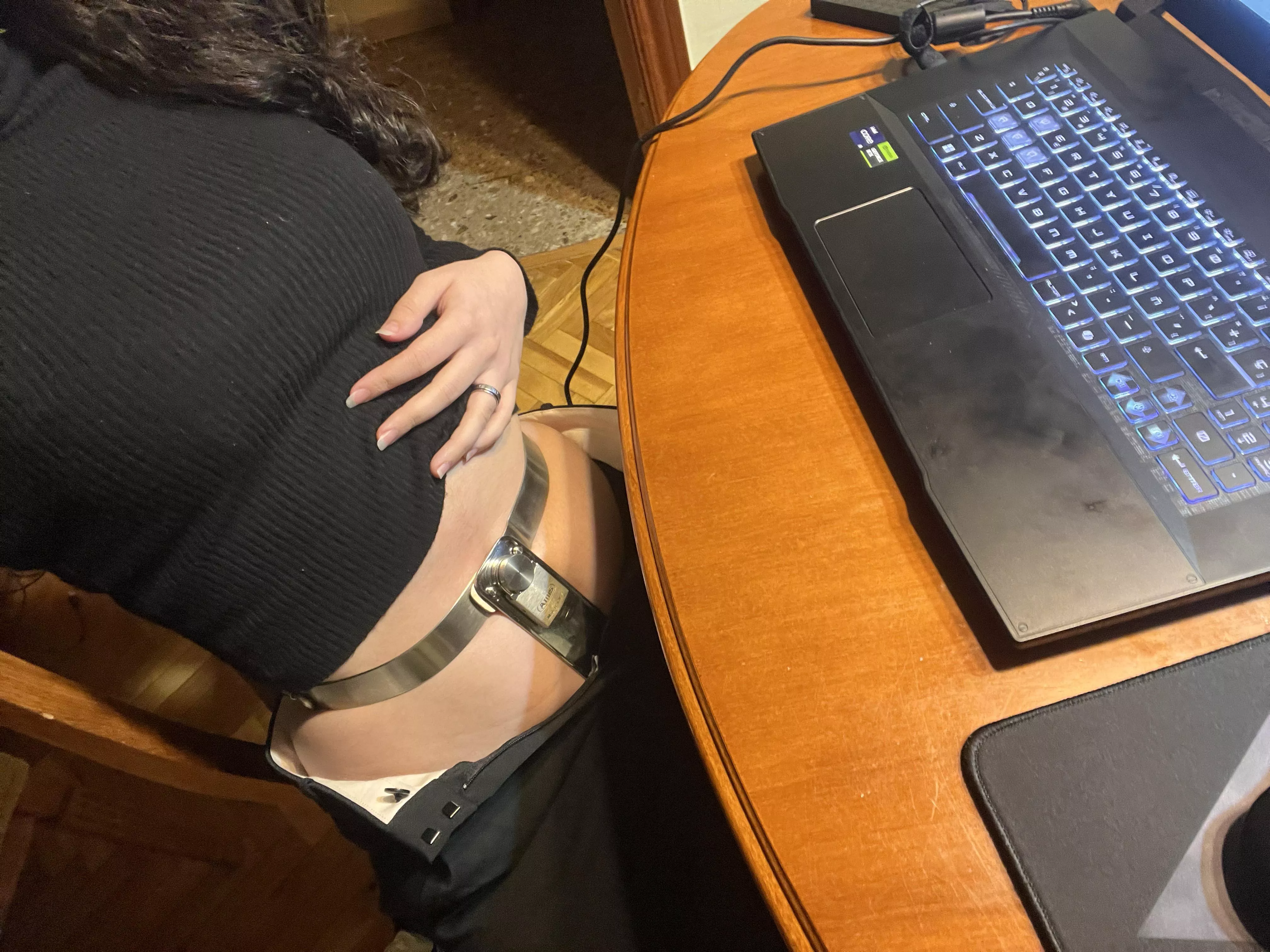 Last months I have been a bit unactive here because I was doing a research about chastity! It’s being difficult to read about chastity while in chastity😅