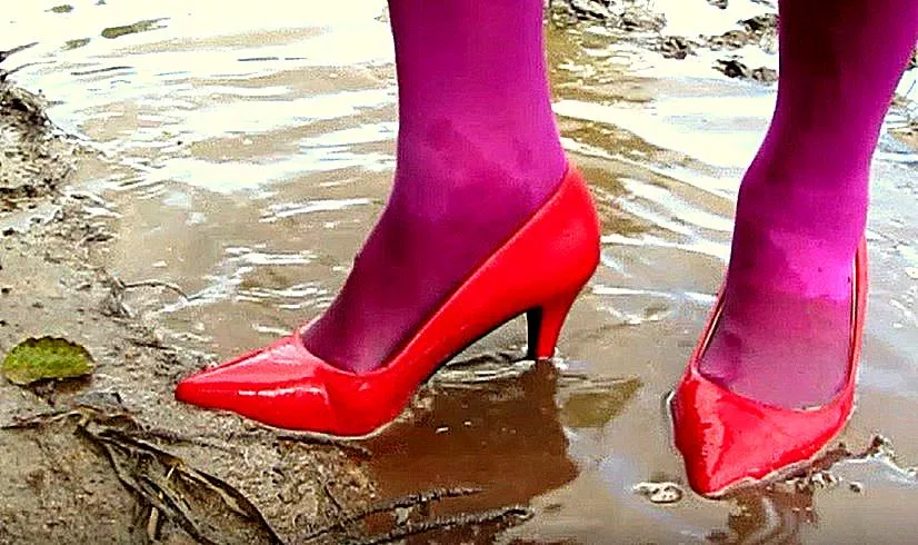 Latvian model ROSE - have a fetish: high heels in water. How about this?