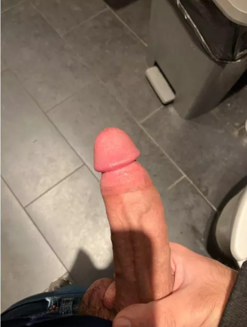 [M4F] 24, fairlawn, looking for some late. Ight fun can’t host can travel
