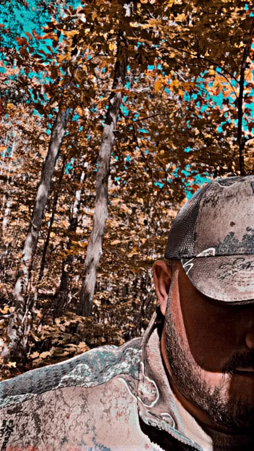 M4F   M4MF.  25m around Huntington area looking for a female or couple this Friday or Saturday 11/22-11/23 dm with pics and info