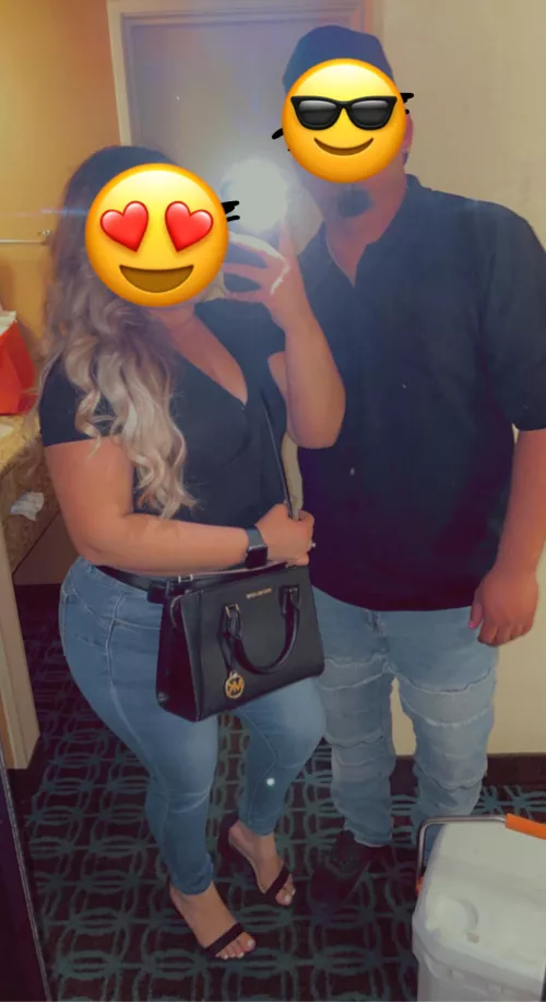 MF/M new to the style, been wanting to give wifey a surprise with another Male, dont need to be hung but decent looking, looking for this up coming Saturday, send pictures