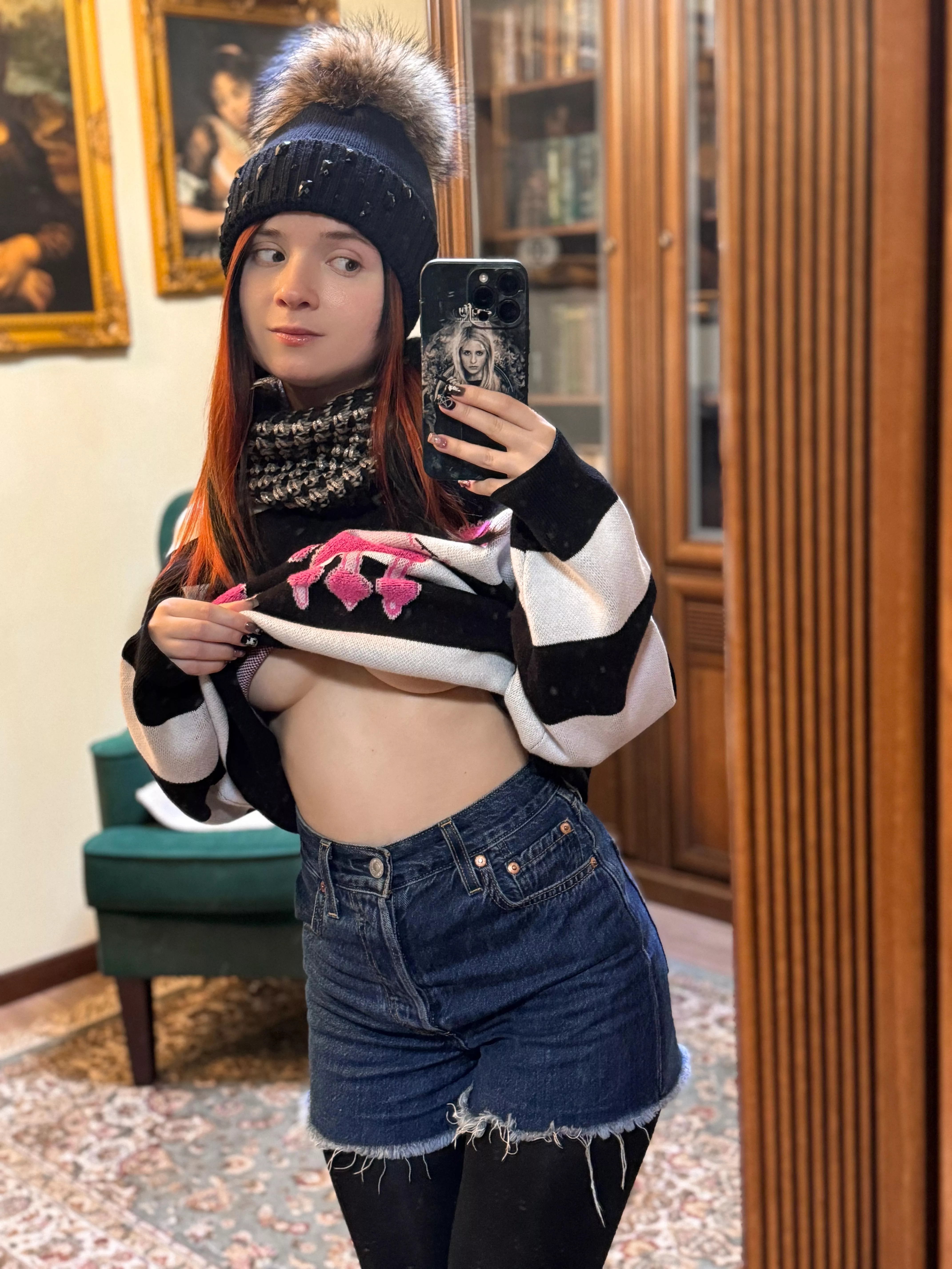 Mrrr...I love to tease you. 😛🦁