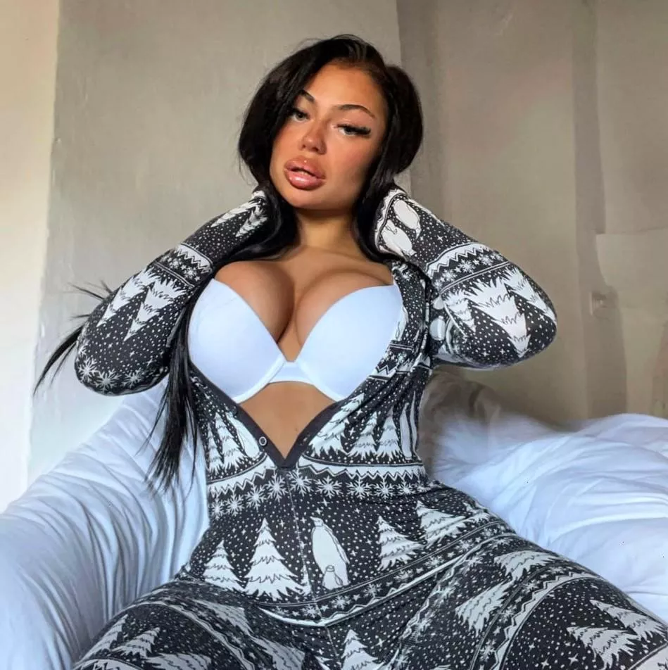 My boobs and your tongue would be so good