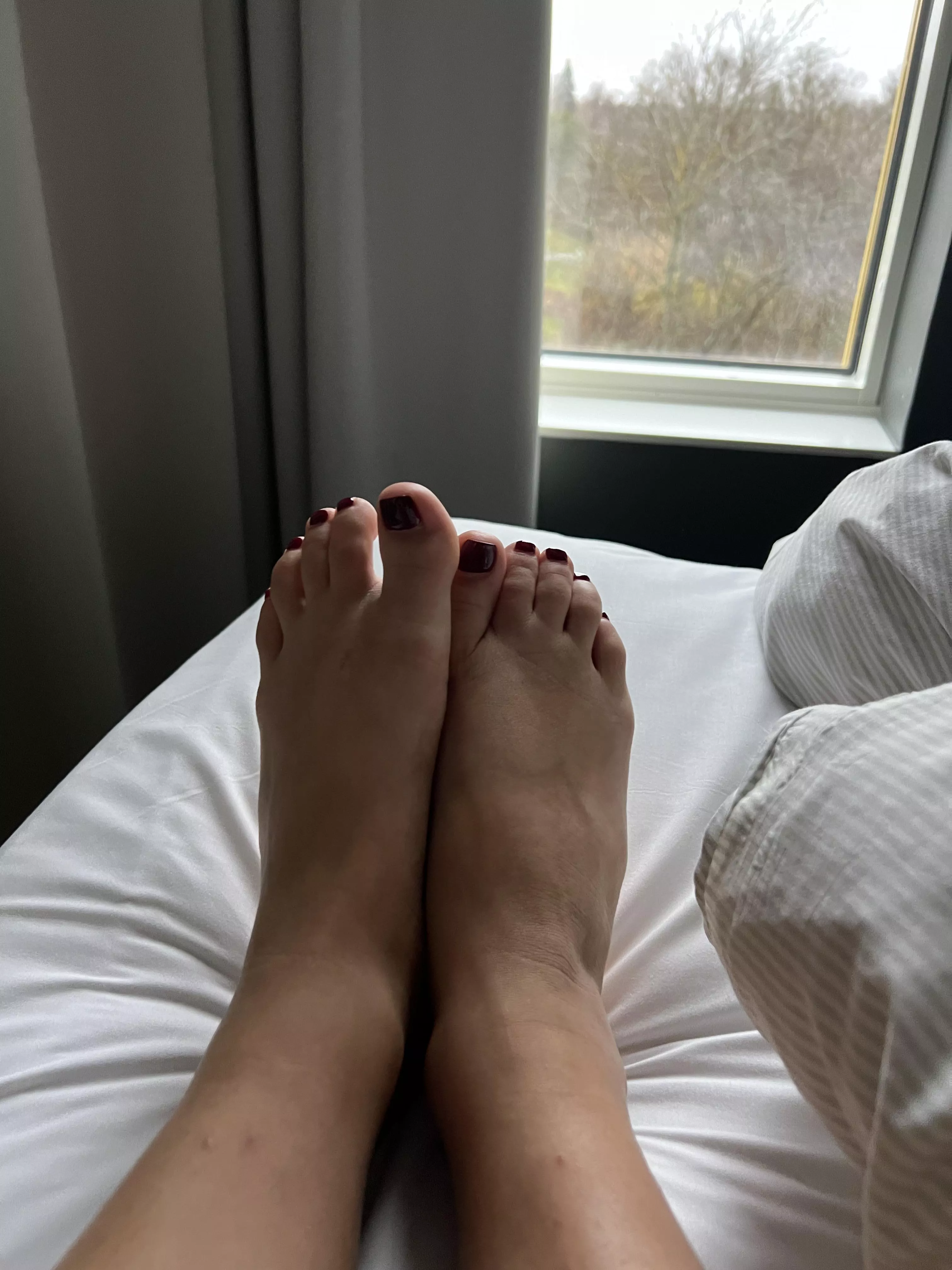 My feet are amazingly attractive