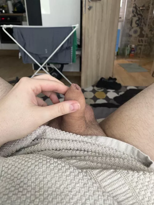 My gf deserves a bigger cock than mine hard