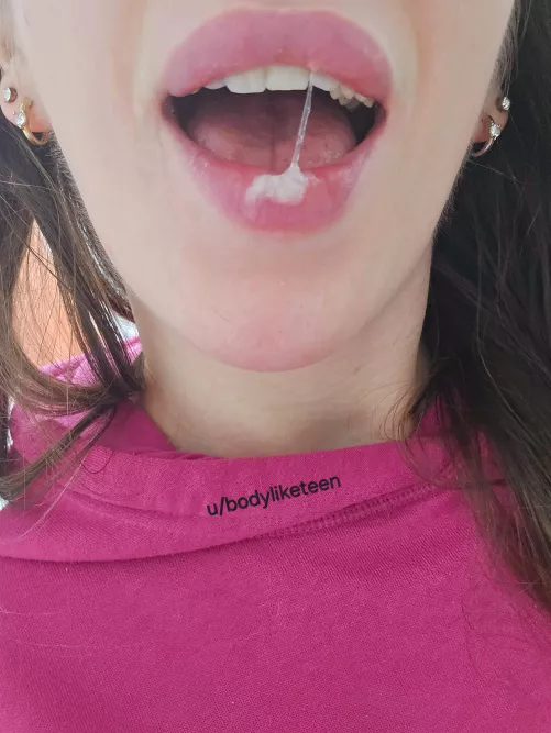 My mouth are so grooly rn. Would you give me a romantic kiss now?