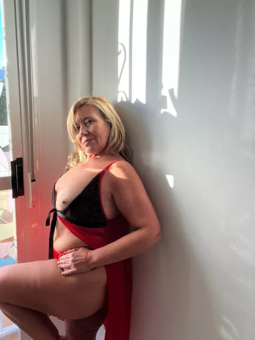 Never too old to feel sexy with the golden hour.