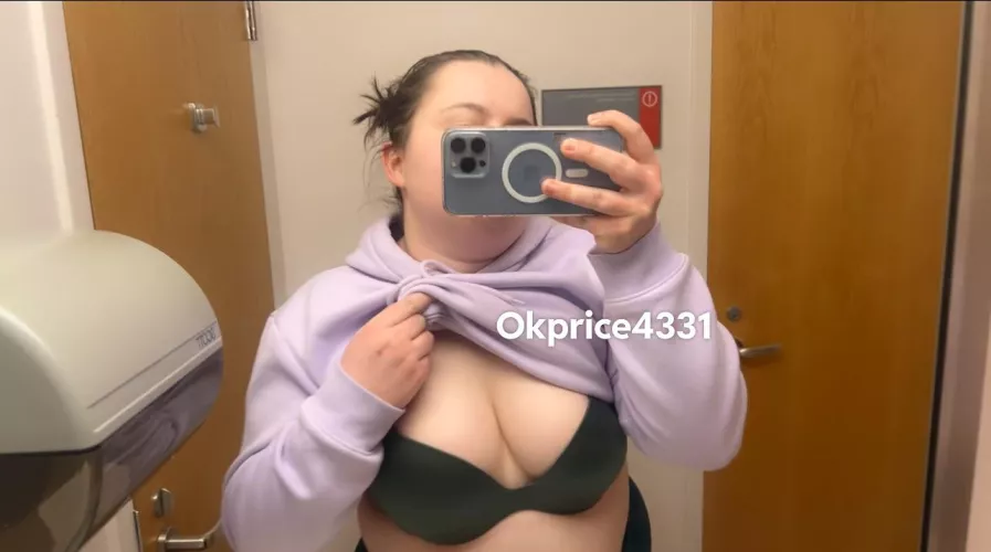 New hospital means new selfies :)