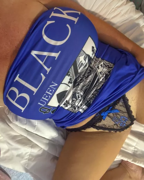 Pale babe looking for bbc