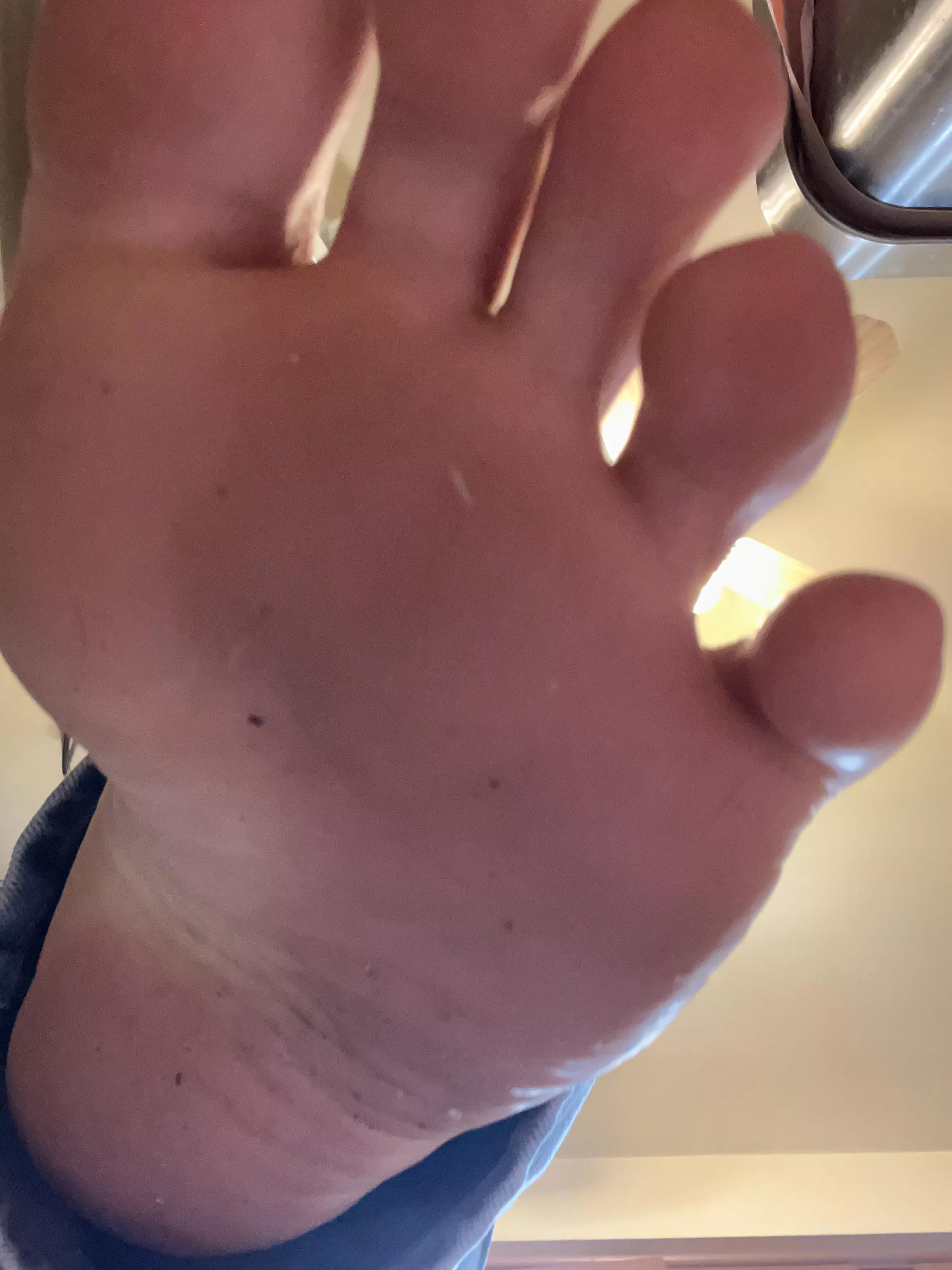 prepare to get squished you little worms 🪱 