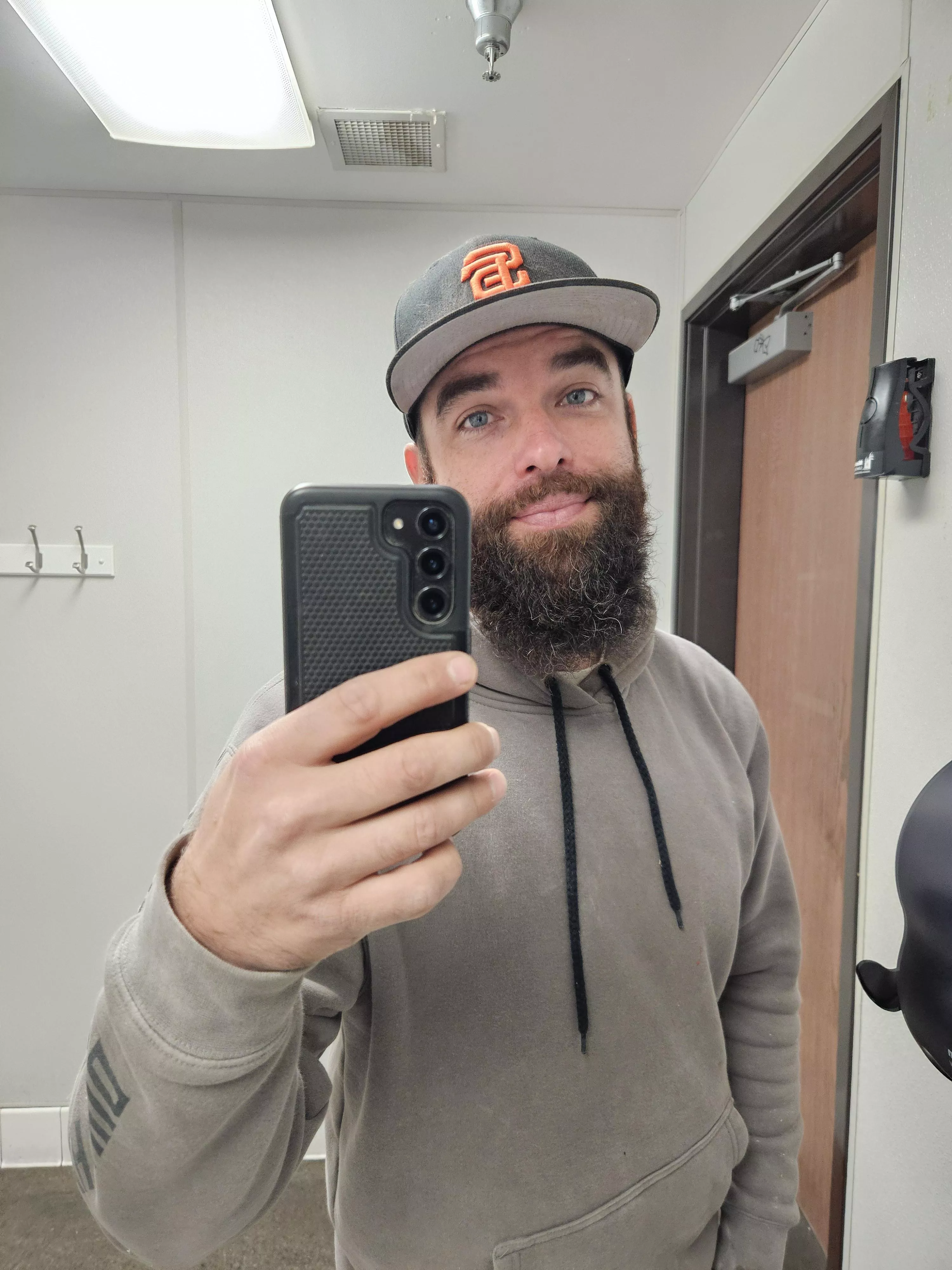 Rainy days make me so horny