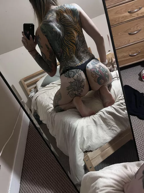 Robbie told me that he liked seeing my big ass while he fucked me from behind