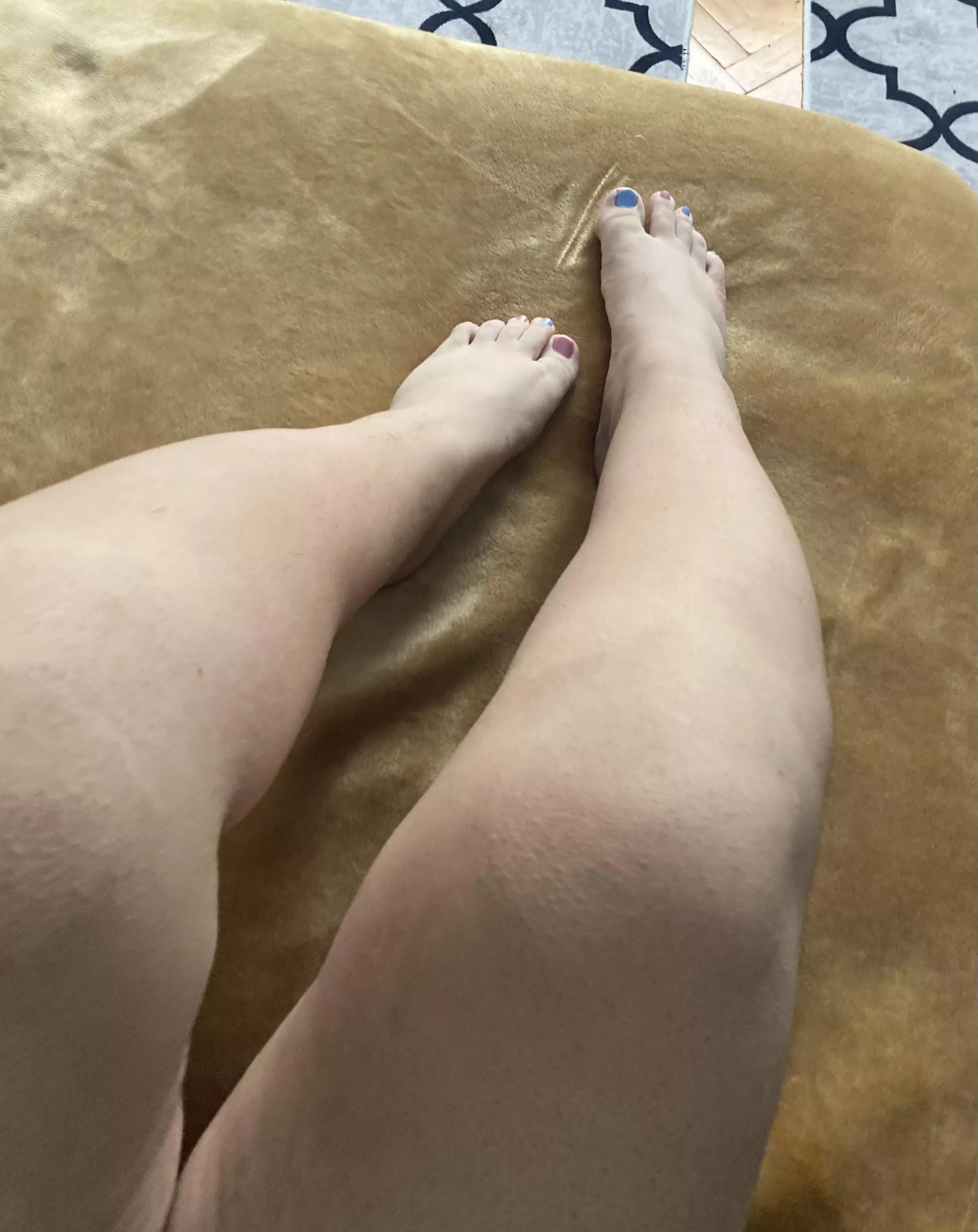 Shaved my legs and painted my nails, first time!