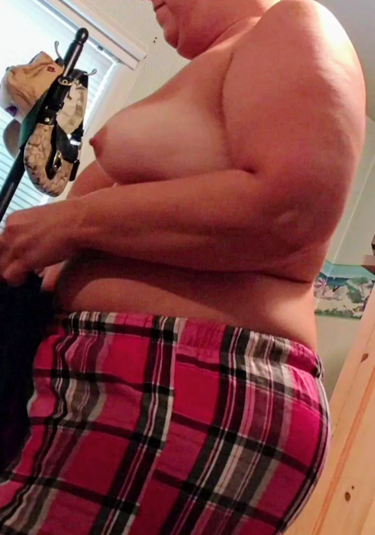 Showing Off The Rack 🧁🧁