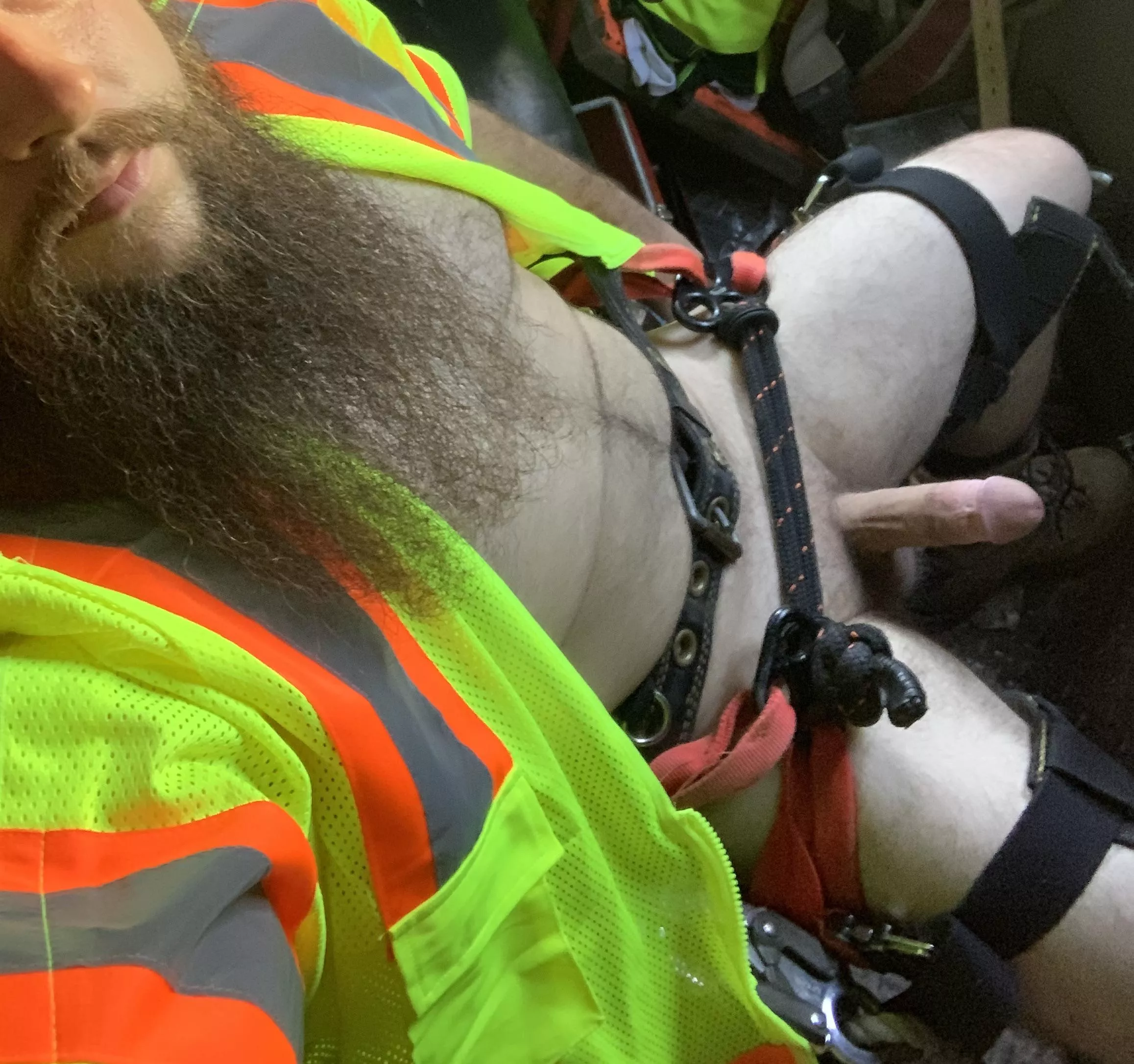 Sometimes you gotta play at work(35)