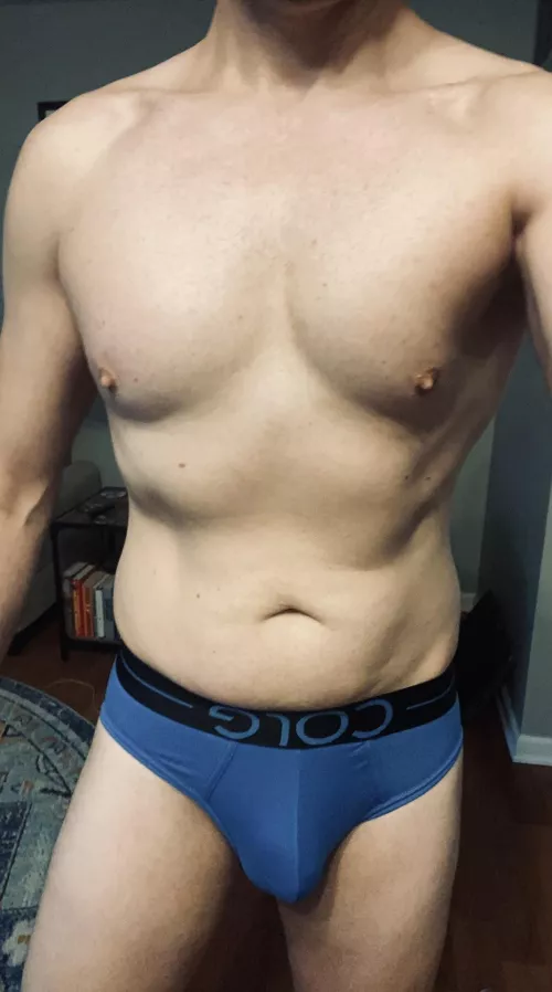 Sweaty post-gym briefs 🔥🥵💪🏼