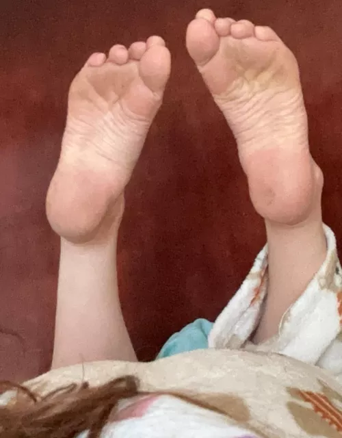 These feet are looking for your attention 🤭👅