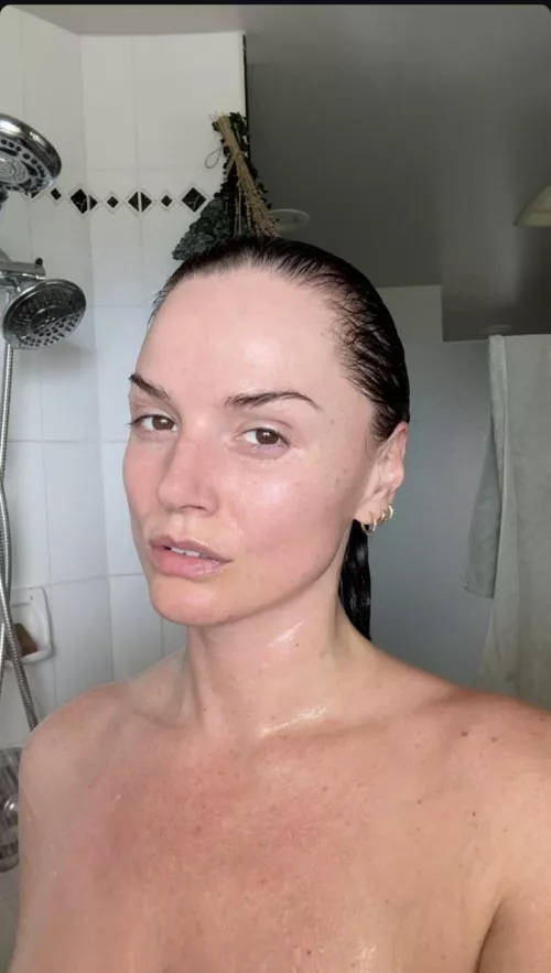 Tori Black fresh out of the shower  
