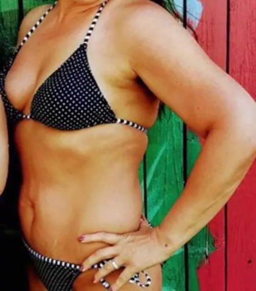 Visiting mom(52), new to this. Will be visiting son, married but will be visiting alone. I’m wanting to use this opportunity to explore new things or fantasies. Only wanting 35 or less, preferably military or in military shape. Please have a pic