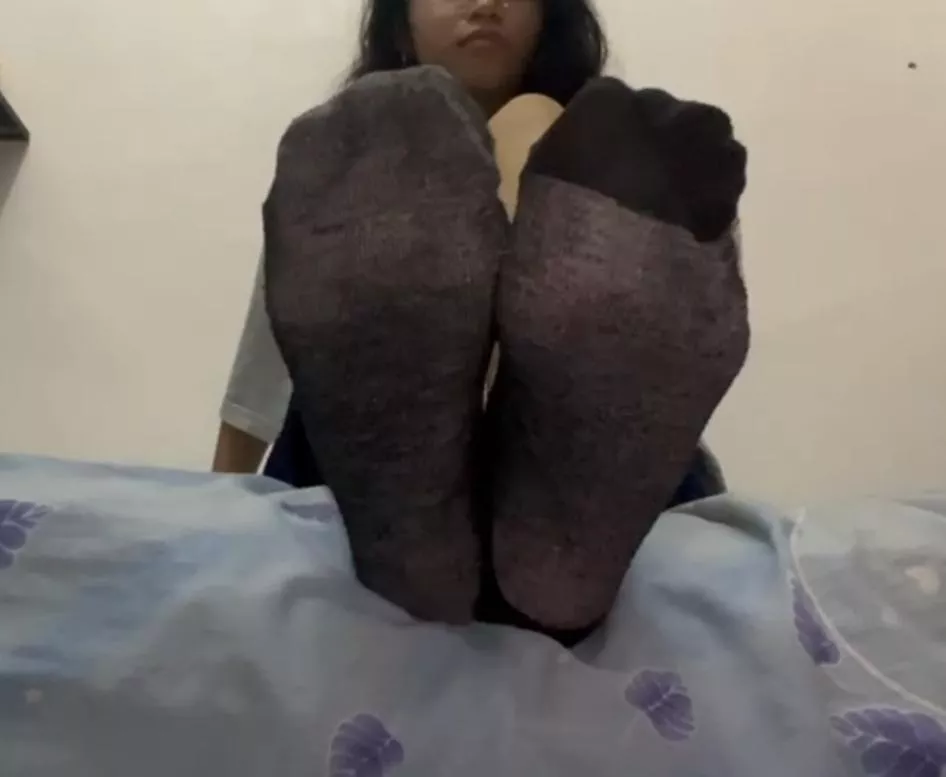 Want to be under my socks?😇
