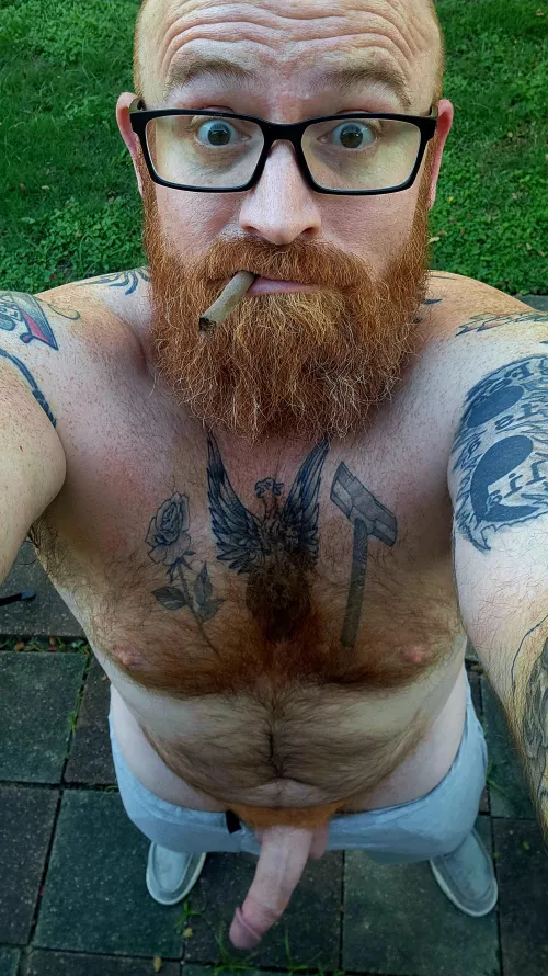 Where all the stoner girls at?