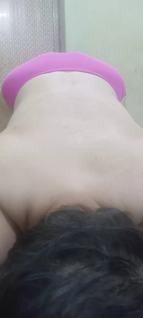 Who wan a grab my waist n pulldown that panty n give me rewards 