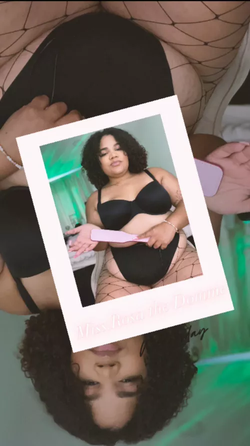 Will you fall to your knees for a sexy Latina Domme?