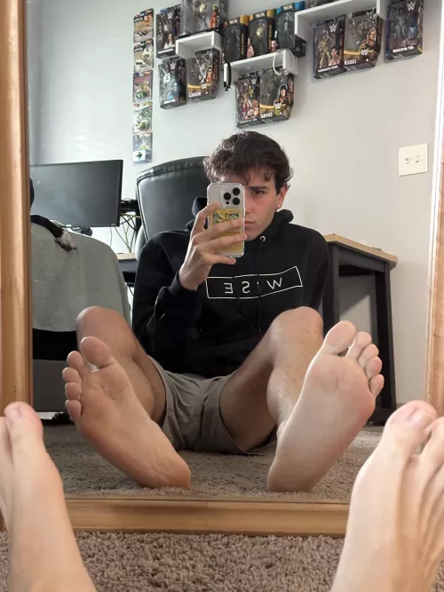Worship me foot slave
