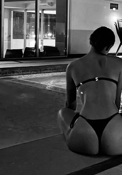 would you let me sit by the pool like this?