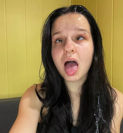 Your new ahegao girl is here