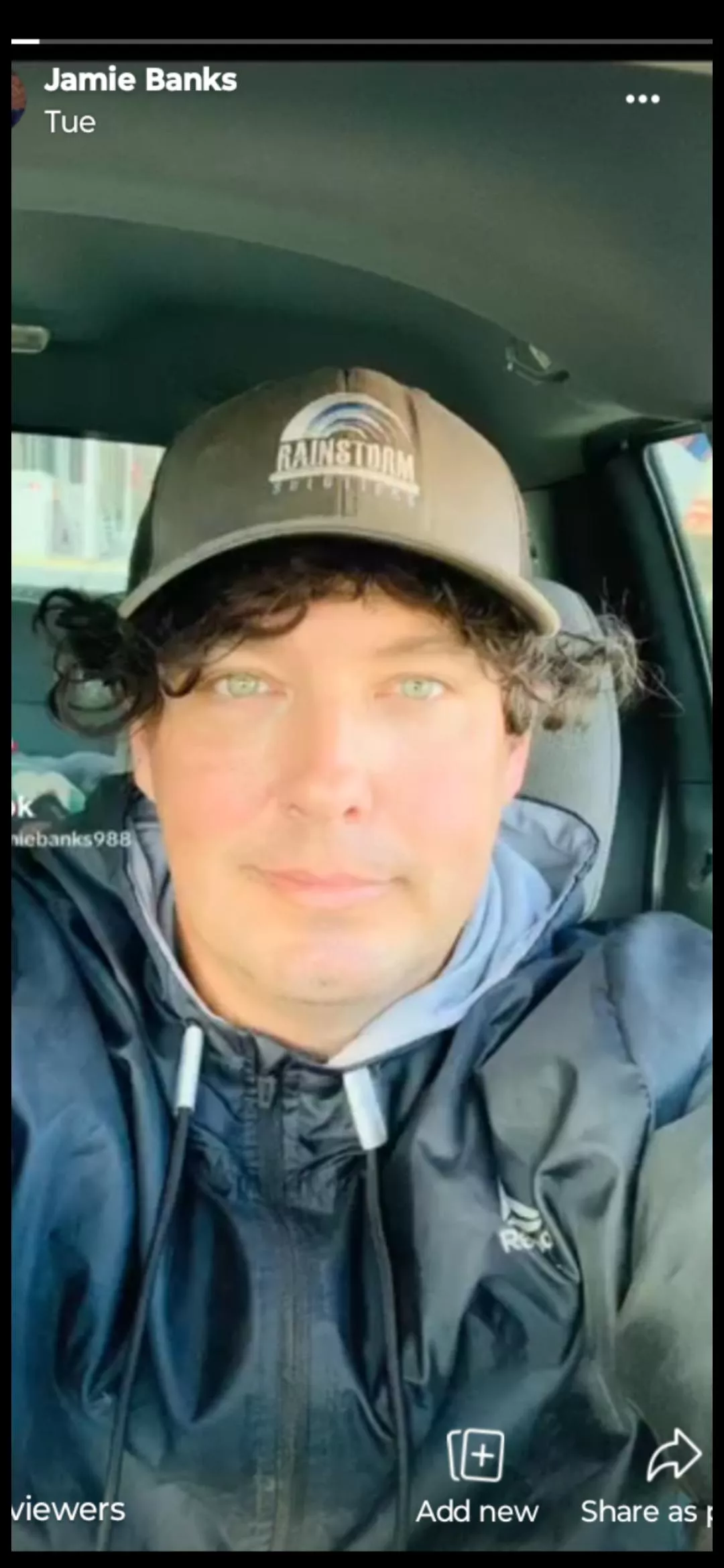 18 yr marriage ended, looking for a experienced female to show th8s deprived soul the ropes.