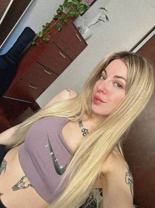 21 F intense workout today... but I’m already craving more!