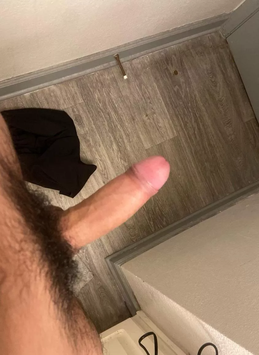 25 M4M #sandy springs looking for a nice Latino bottom 