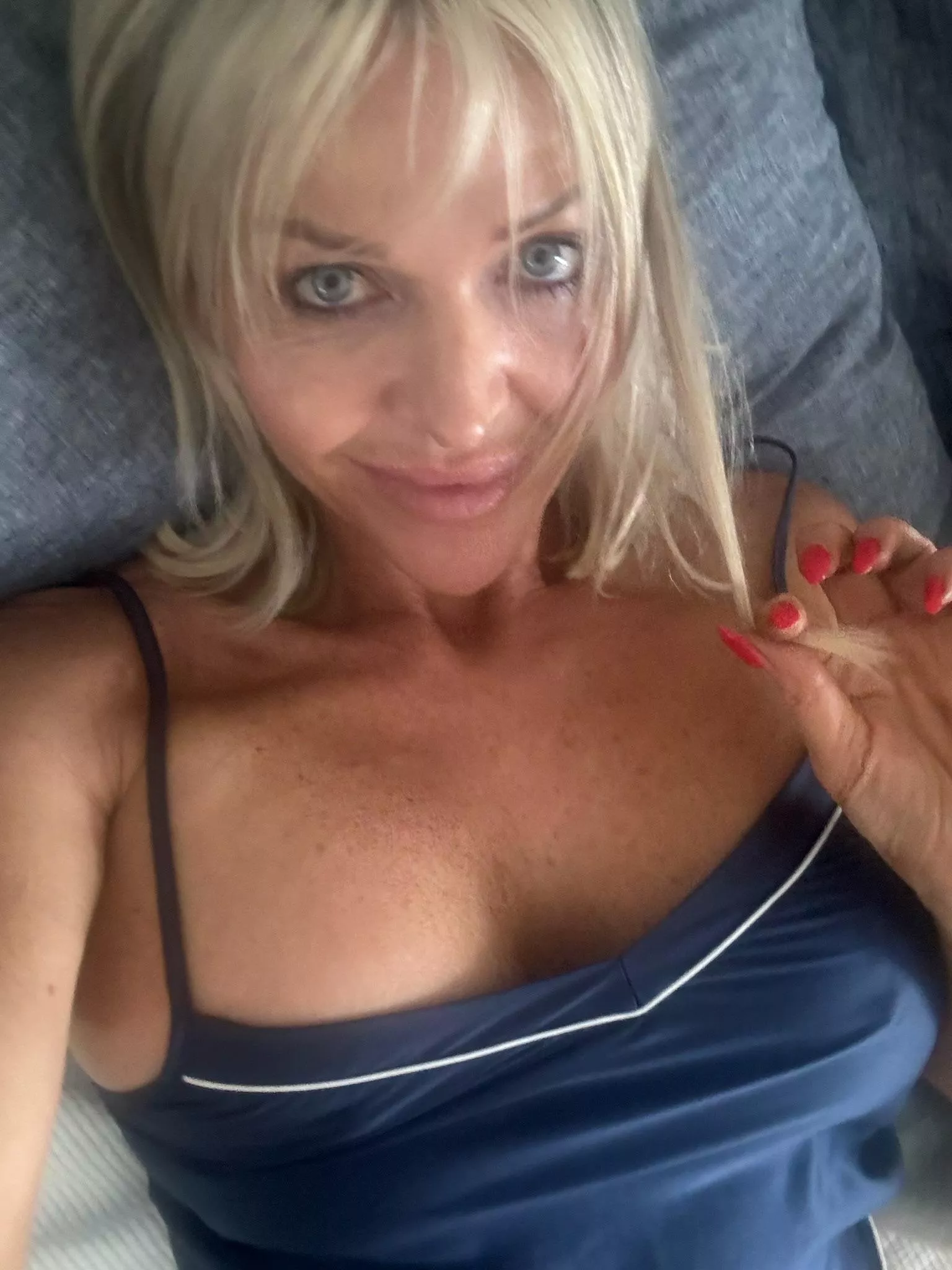 41F, here in WI. any hung guy/bulls available to cum in me? can't wait for a cock in between my fake tits!
