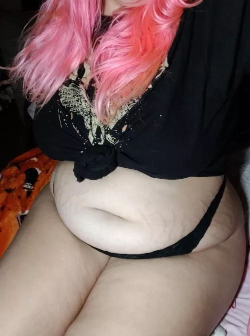 A tummy that's perfect for kissing 