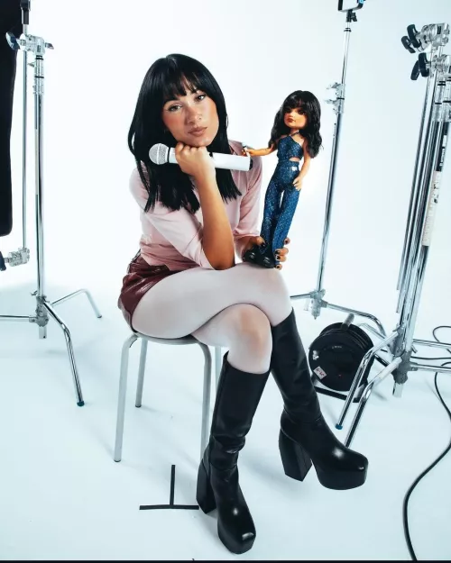 Aitana tights and boots 