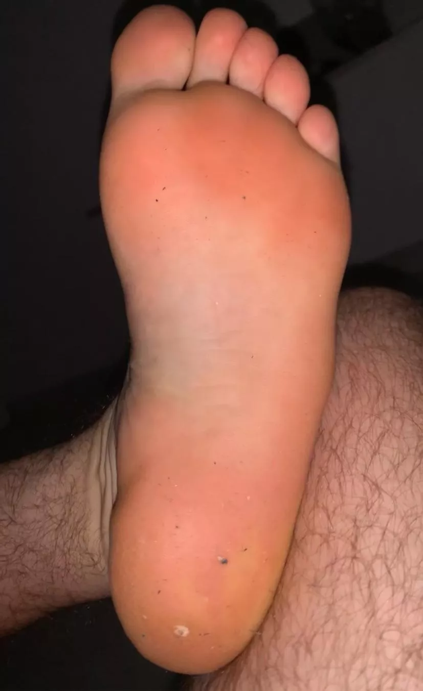 any girls into my feet? (m21) 