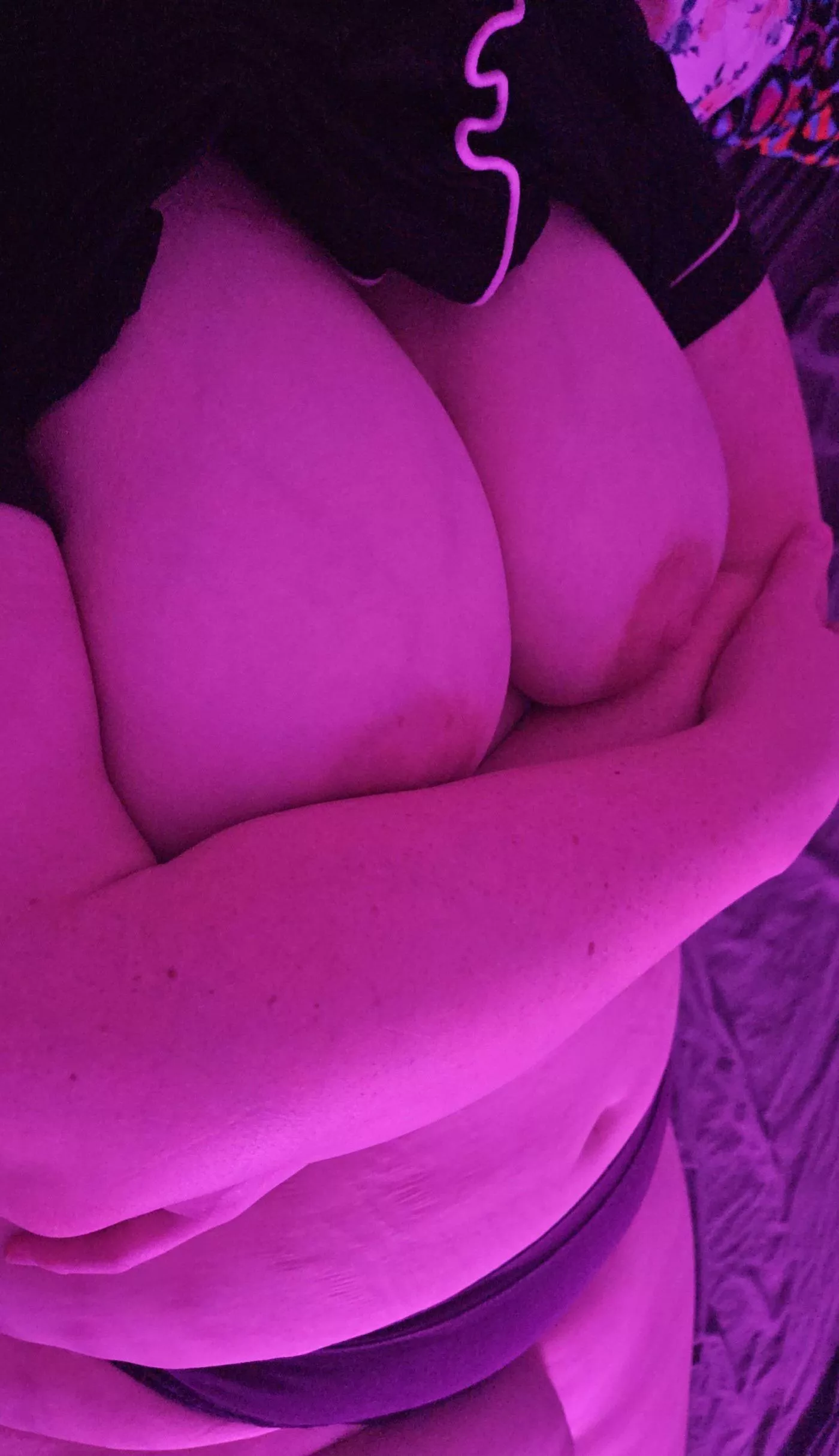 Anyone like pics , vids or sexting u/rodtessa25