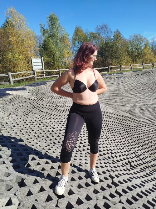 Being naked outside is the best therapy 