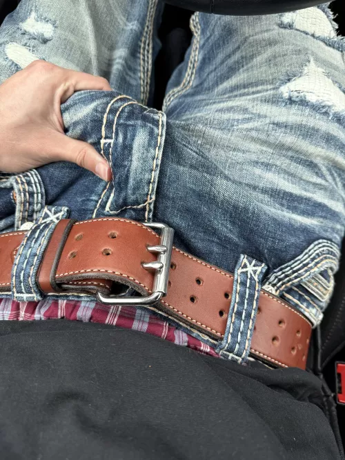 Chubby in the jeans (28) 