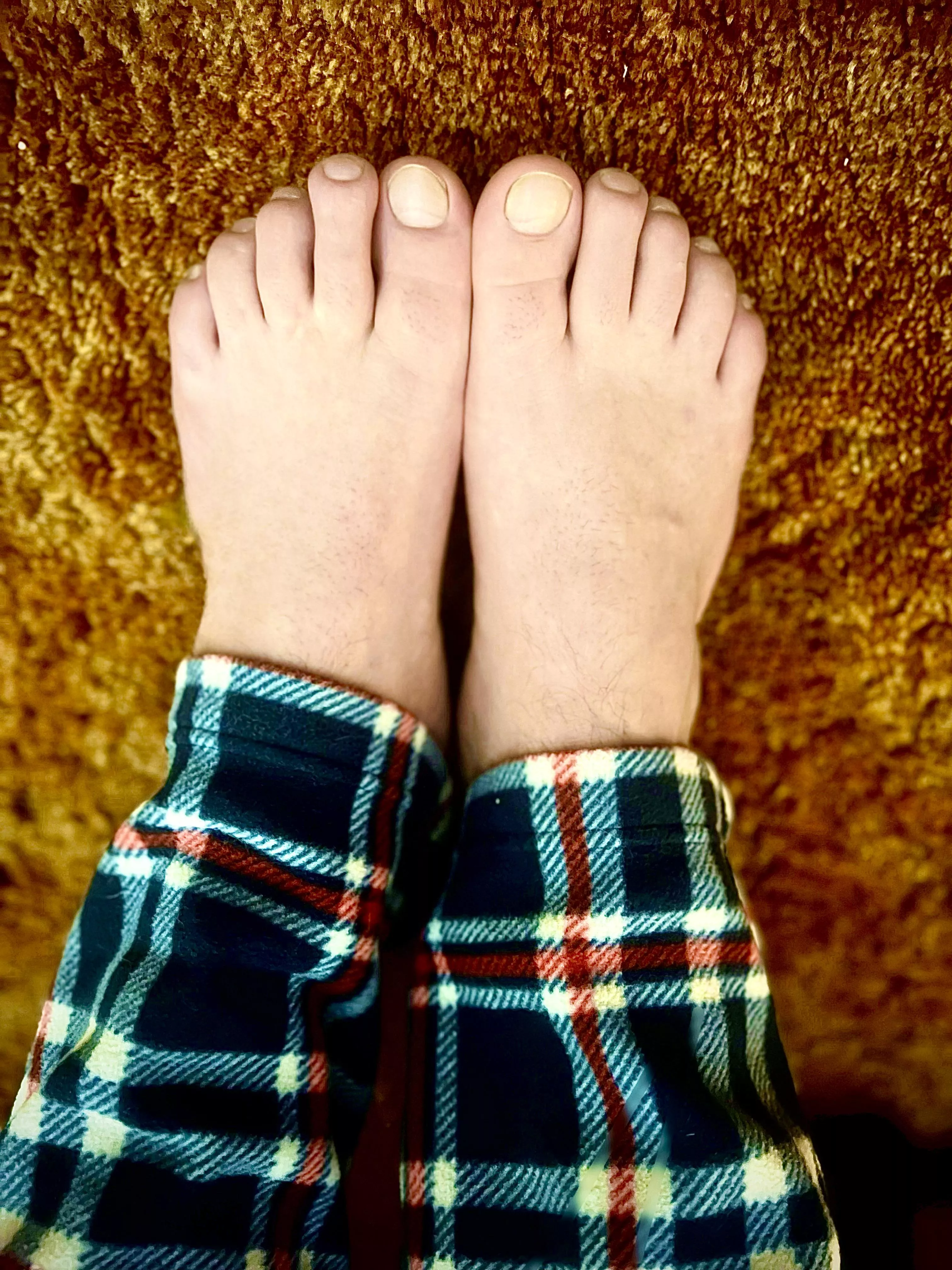 Cold toes, need warming 