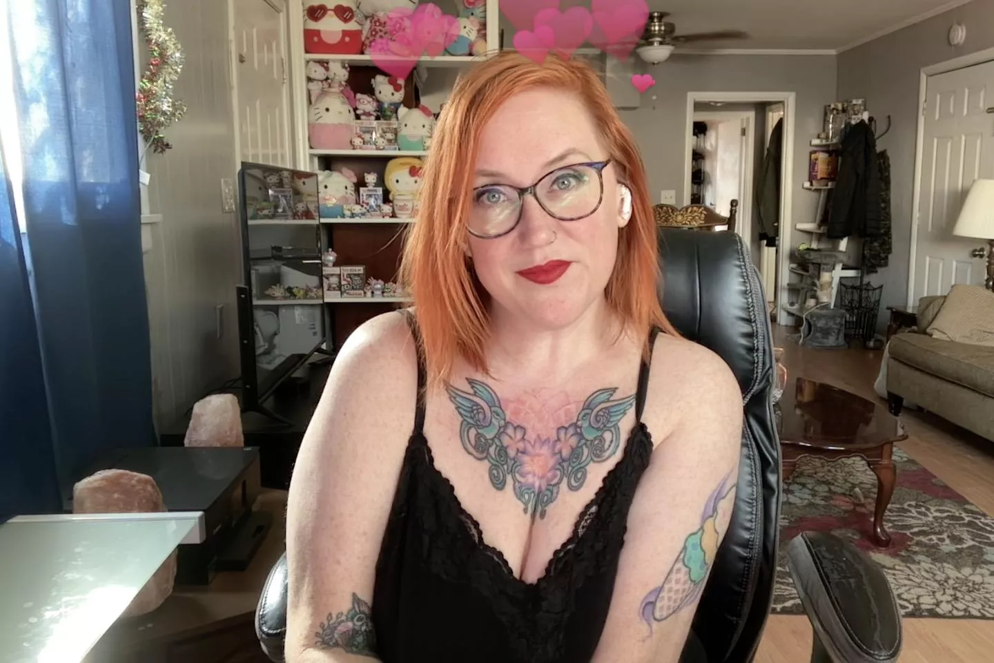 Come chat with me! Let's make this cold Friday night a little hotter! Link in bio! 