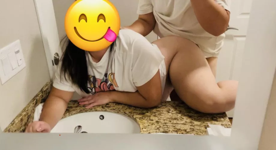 Couple seeking single M/F for fun. Read description 262