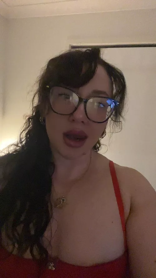 Dripping in lace and bad intentions 