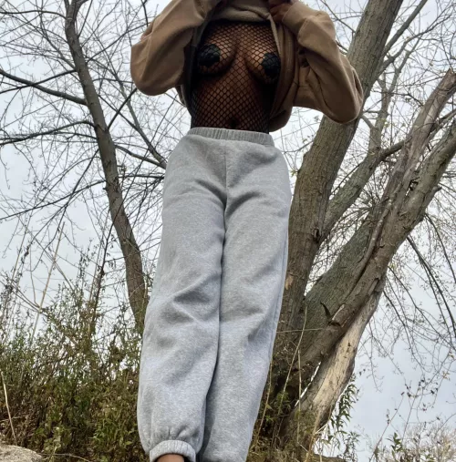 (F20) say hi if you see me at the park 😋