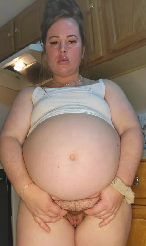 Fat and plump in *all* the right places 🥵